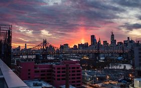 La Quinta Long Island City New York Exterior photo